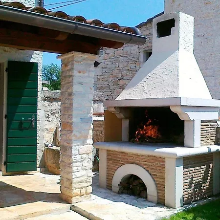 Bassi Holiday home *