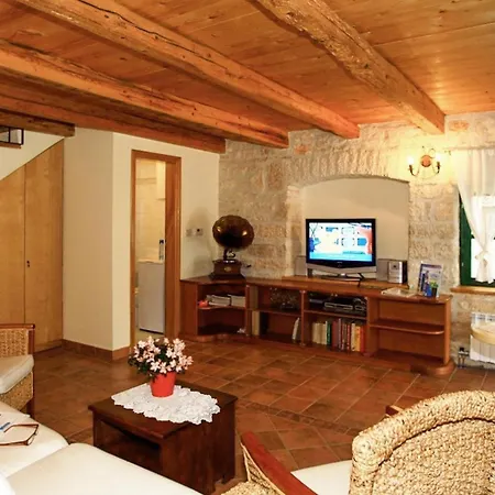 Bassi Ferienhaus Basici