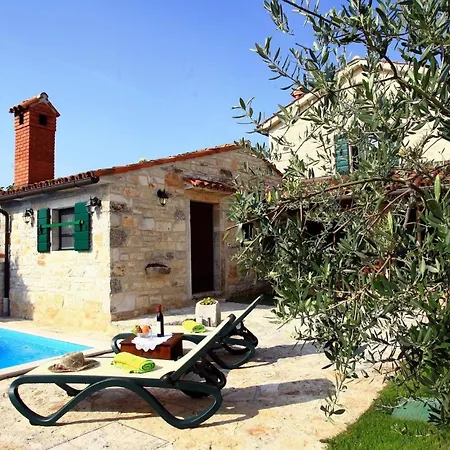 Holiday home Bassi *
